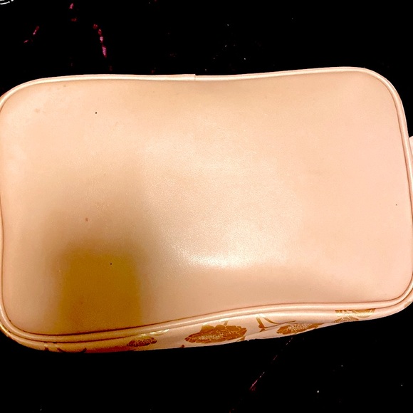 Betsy Johnson Makeup bags - Picture 5 of 6